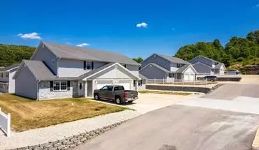 3 of 129 Pointe At Waynesville Apartment for rent in Waynesville, MO