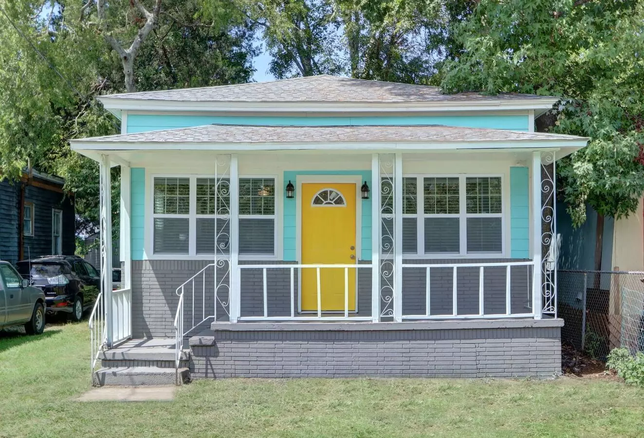 Single Family Home - Great Location Close To Downtown House for rent in Savannah, GA