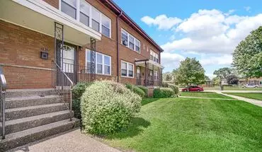 2 of 18 1913-21 Warwick Ave Apartment for rent in Whiting, IN
