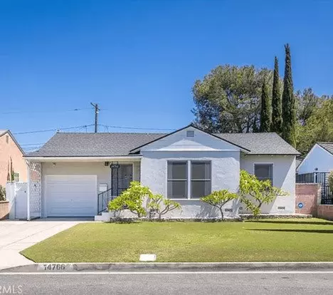 Beautiful 2 Bedroom 2 Bath Home Apartment for rent in Gardena, CA