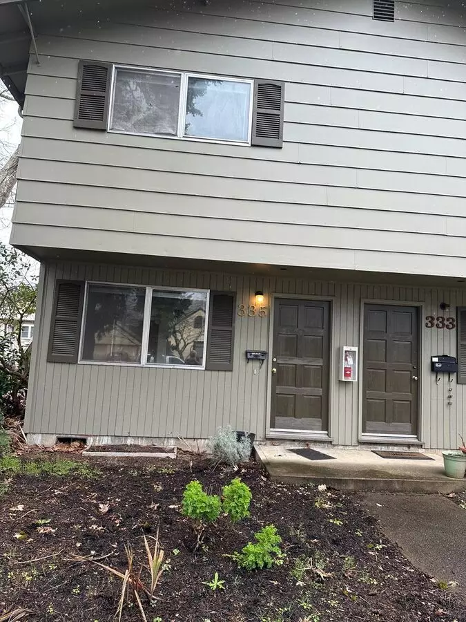 Corvallis To Campus 2 Bedroom 1 1/2 Bath With Owner Paid Water / Sewer & Garbage House for rent in Corvallis, OR