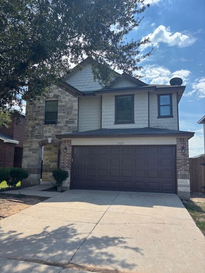 Move-in Ready 4-bedroom Home With New Floors And... Apartments Austin, TX