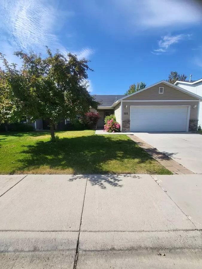 121 E Havasupai House for rent in Meridian, ID