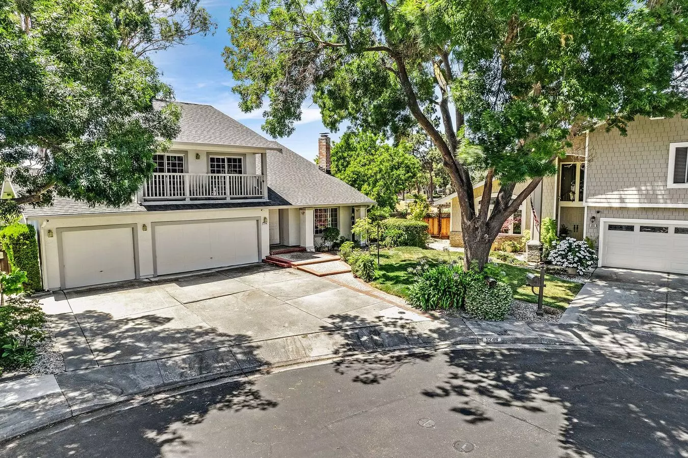 **$500 Move In Special!!** 4 Bed/3 Bath Lake House With Stunning Views, Private Oasis, And Orchard In The Heart Of Silicon Valley. House for rent in Newark, CA