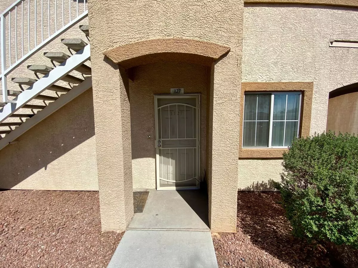 3/bd 2/ba First-floor Condo In Gated Community. No Carpet! House for rent in Las Vegas, NV