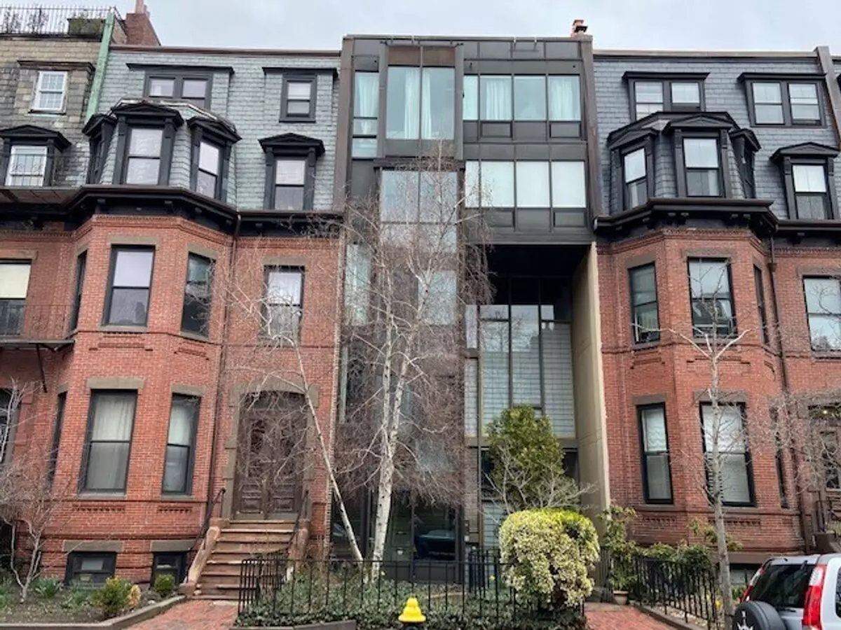 Rarely Available Two Bedroom Penthouse Loft - $5600 Apartment for rent in Boston, MA