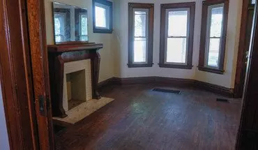 2 of 8 1898-1900 Summit House for rent in Columbus, OH