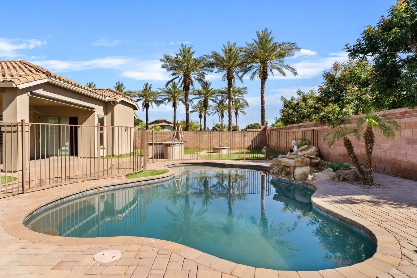 Absolutely Stunning Property With A Basement!!! Resort Like Back Yard With Sitting Area, Play Area And Pool!! All Appliances And Yes A Basement!!! Gourmet Kitchen, Absolute Charmer!!! House for rent in Chandler, AZ