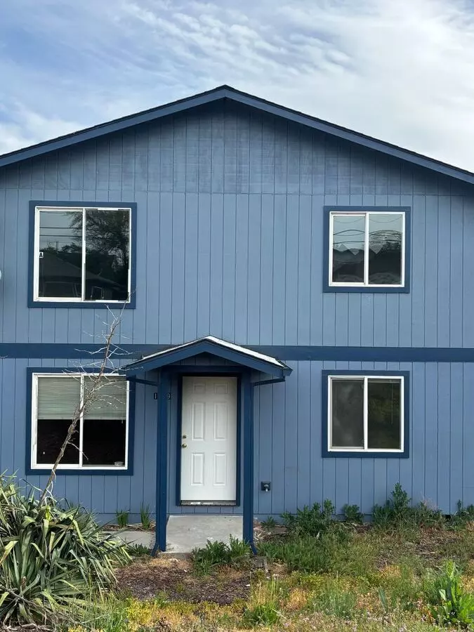 1209 E 10th St Apartment for rent in The Dalles, OR