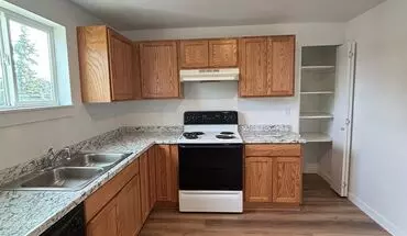 5 of 12 1209 E 10th St Apartment for rent in The Dalles, OR