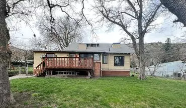 2 of 27 3221 W 10Th St House for rent in The Dalles, OR