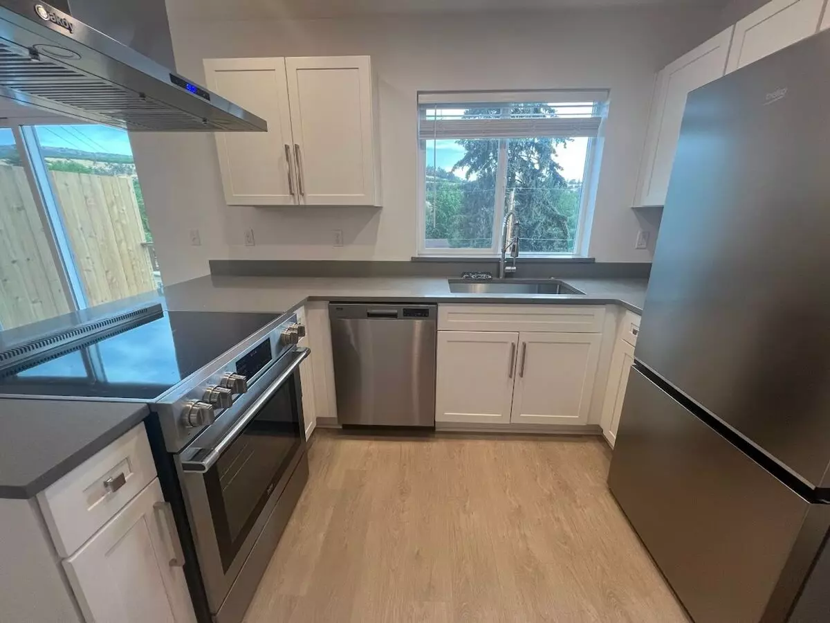 2507 Jordan St Apartment for rent in The Dalles Or, OR
