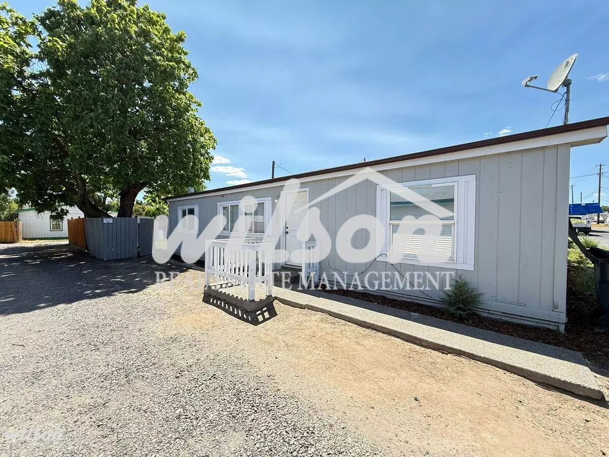 Spacious 3 Bed, 2 Bath Home In Union Gap! House for rent in Union Gap, WA