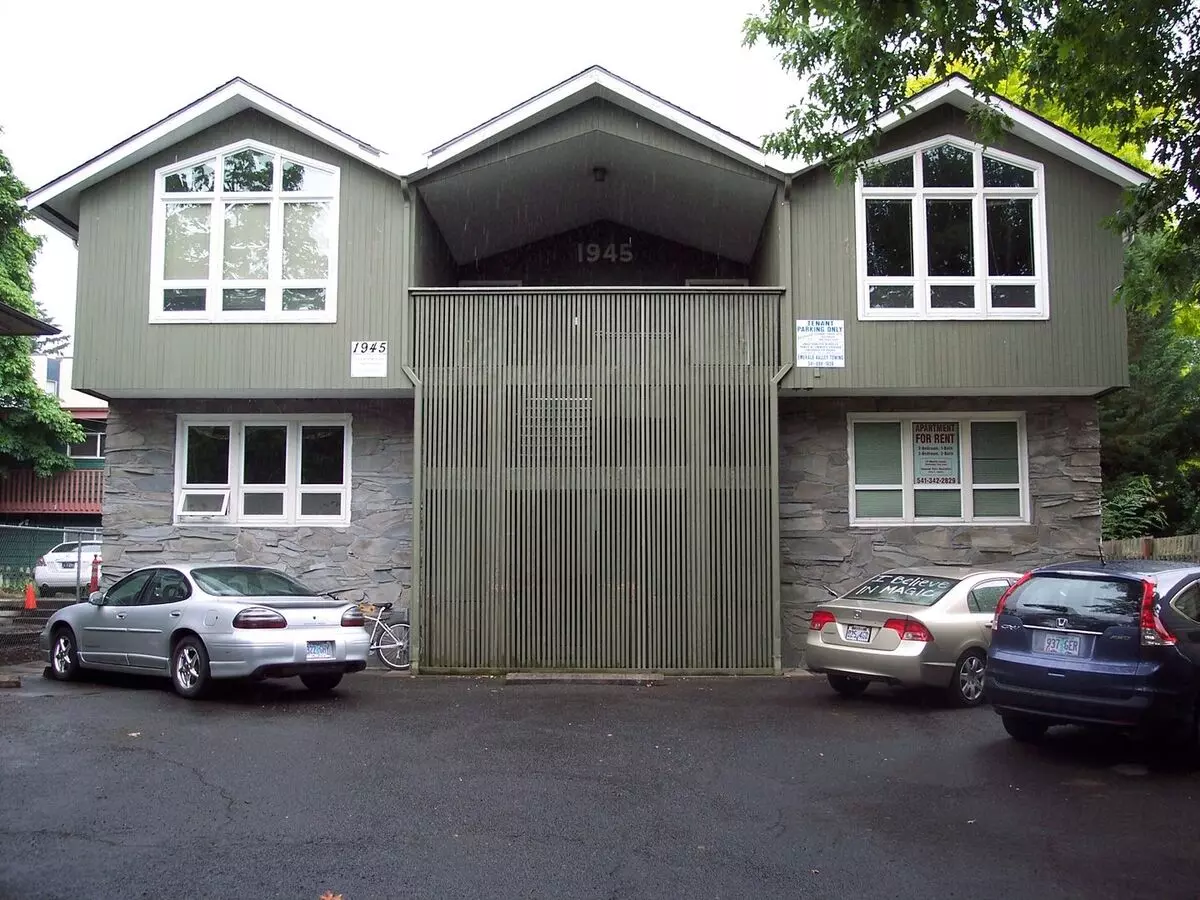 Kincaid Apts. Apartment for rent in Eugene, OR