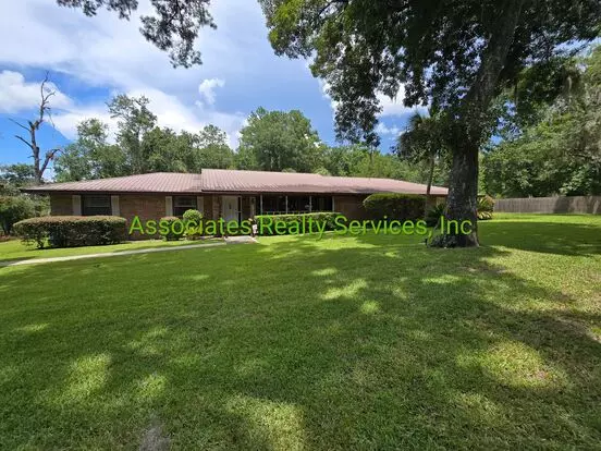 Huge Home On Acreage With Greenhouse And Pool! Apartment for rent in Gainesville, FL Huge Home On Acreage With Greenhouse And Pool! Apartment for rent in Gainesville, FL