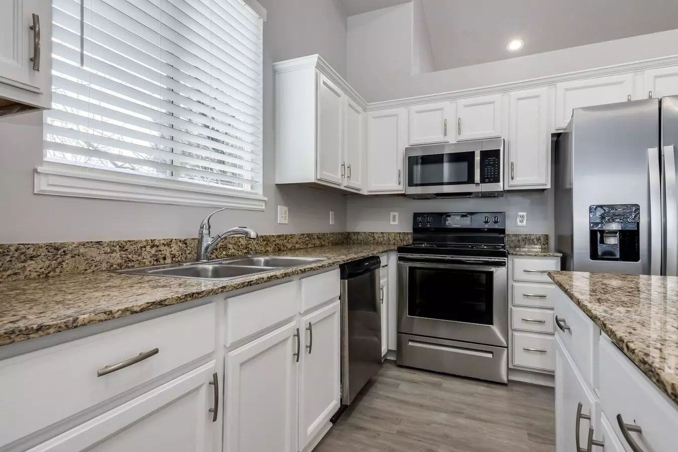 Gorgeous Four Bedroom Home, 2600 Sq. Ft., Draper, :2 Master Suites House for rent in Draper, UT
