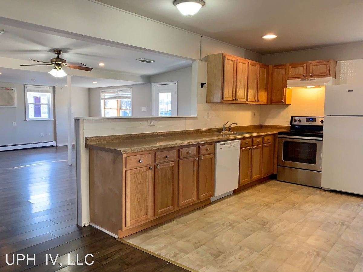 8 Shepherd Ln Levittown, PA House for Rent Rentable