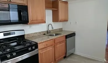 2 of 23 Check Out This Totally Updated First Floor Duplex! 2br+den House for rent in Pittsburgh, PA