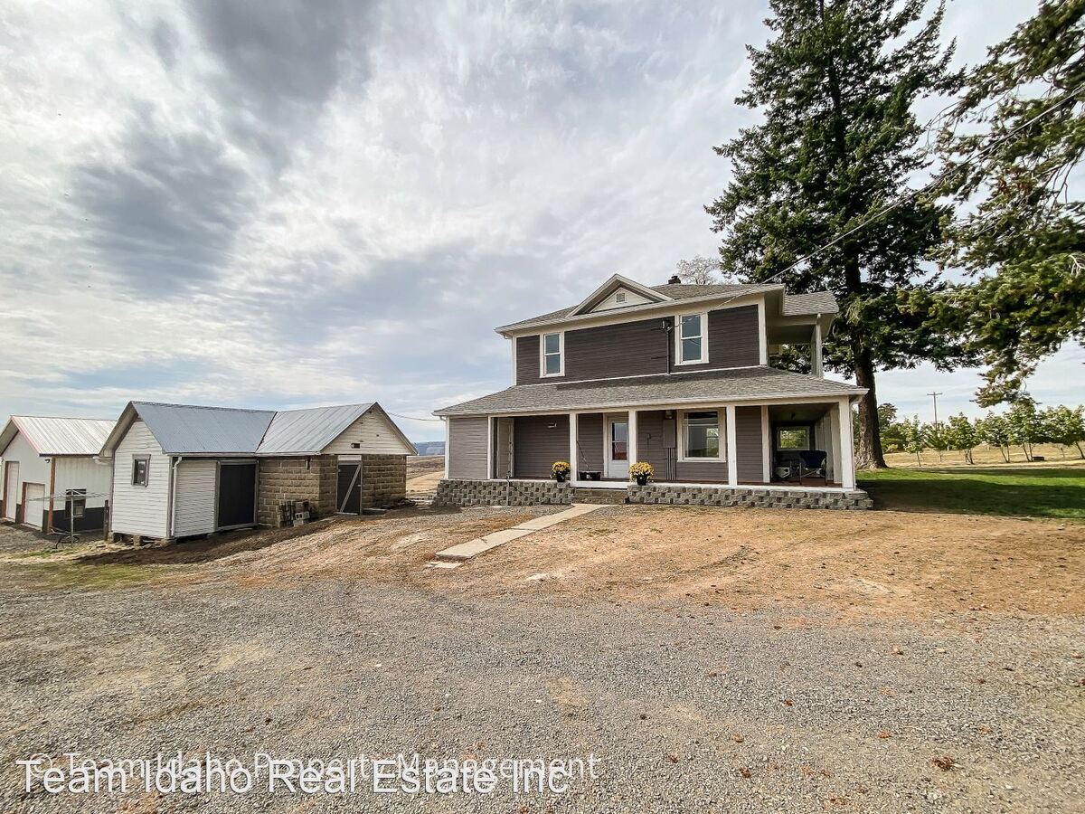 2051 South Grade Juliaetta, ID House for Rent Rentable