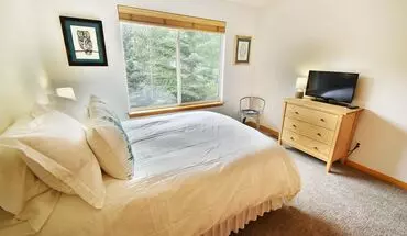 5 of 40 Winter Seasonal Rental- 172 Robin Drive House for rent in Silverthorne, CO