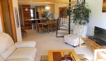 2 of 32 Winter Seasonal Rental- Snowscape 51 House for rent in Silverthorne, CO