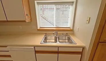 2 of 15 59 N 25th Ave Apartment for rent in Bozeman, MT