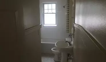 3 of 6 815 E Locust St Apartment for rent in Milwaukee, WI