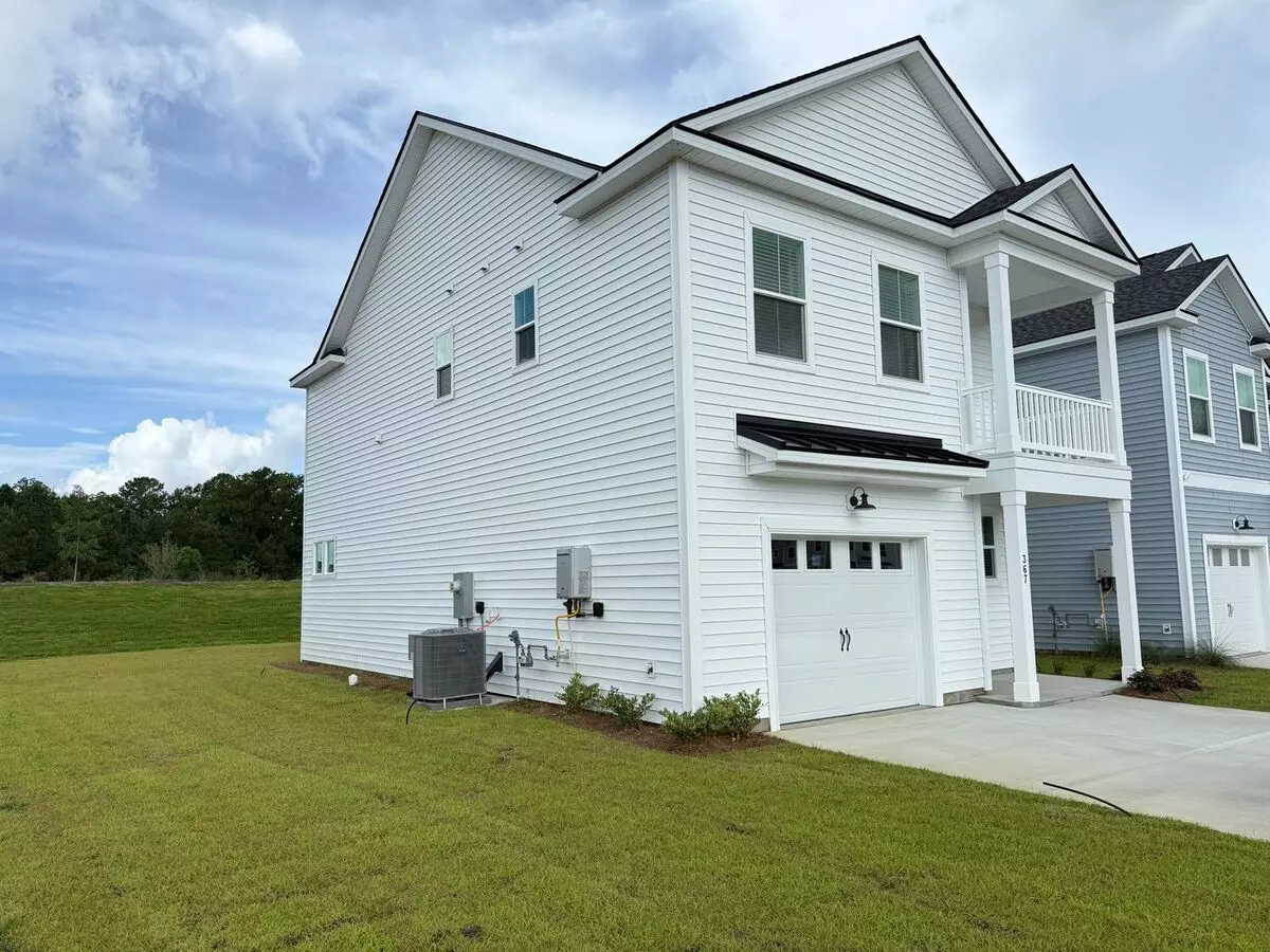 3 Bedroom 2.5 Bath House In Hawthorne Landing - Goose Creek House for rent in Goose Creek, SC