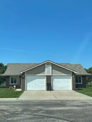 Coolidge Townhomes Apartment for rent in Great Bend, KS Coolidge Townhomes Apartment for rent in Great Bend, KS