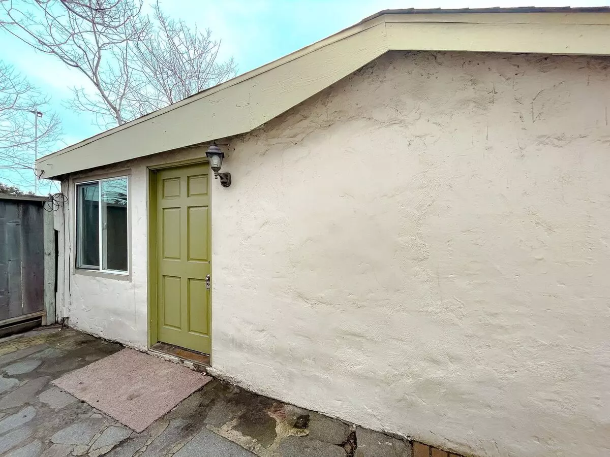 1160 San Pablo A-B Apartment for rent in Seaside, CA