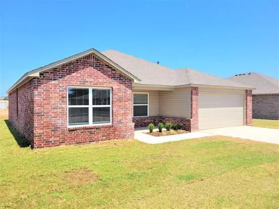 ***summer Special $500 Off 1st Month's Rent*** Welcome Home To This Beautiful 4 Bedroom 2 Bath Home! Apartment for rent in Harrah, OK ***summer Special $500 Off 1st Month's Rent*** Welcome Home To This Beautiful 4 Bedroom 2 Bath Home! Apartment for rent in Harrah, OK