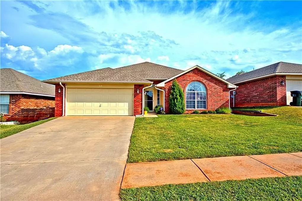 Stylish 3-bedroom With Modern Amenities! Koi Pond Plus Multiple Ponds In Neighborhood!!! House for rent in Norman, OK