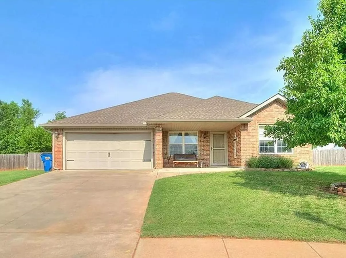 4 Bed 2 Bath Home In The Heart Of Mustang -- $500 Off First Month Rent House for rent in Mustang, OK