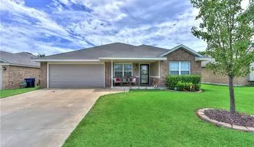 3 of 31 Charming 4 Bedroom 2 Bath Only Minutes From Tinker Afb! House for rent in Oklahoma City, OK