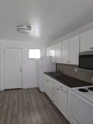 9404 Candelaria Blvd NE Apartment for rent in Albuquerque, NM