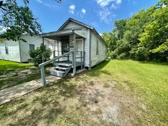 1823 Texas St Apartment for rent in Beaumont, TX