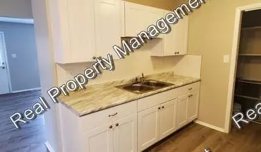 3 of 8 Completely Updated 2 Bedroom Apartment House for rent in Crown Point, IN