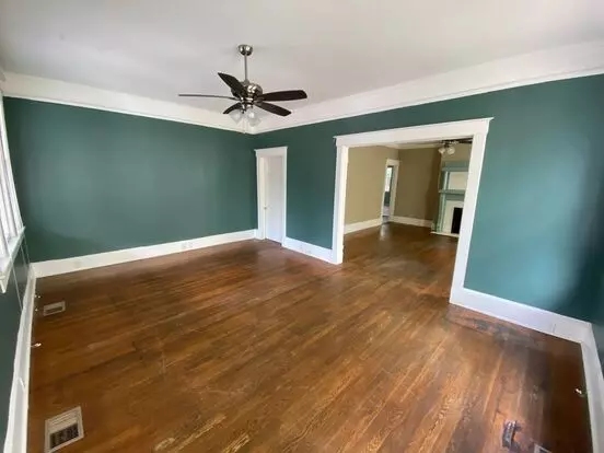 5-7 E 33Rd St Apartment for rent in Savannah, GA
