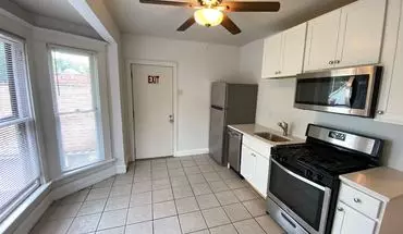 2 of 32 W Tompkins St 106-108 NPR House for rent in Columbus, OH