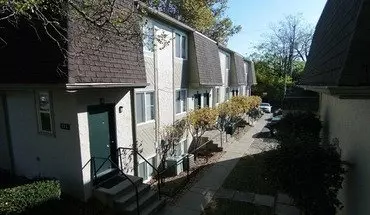 3 of 29 E 14th Ave 107-121 NCRII Townhouse for rent in Columbus, OH
