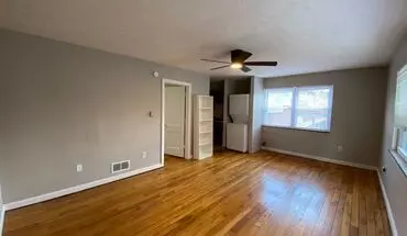 2 of 9 E 17th Ave 10 NCRII Apartment for rent in Columbus, OH