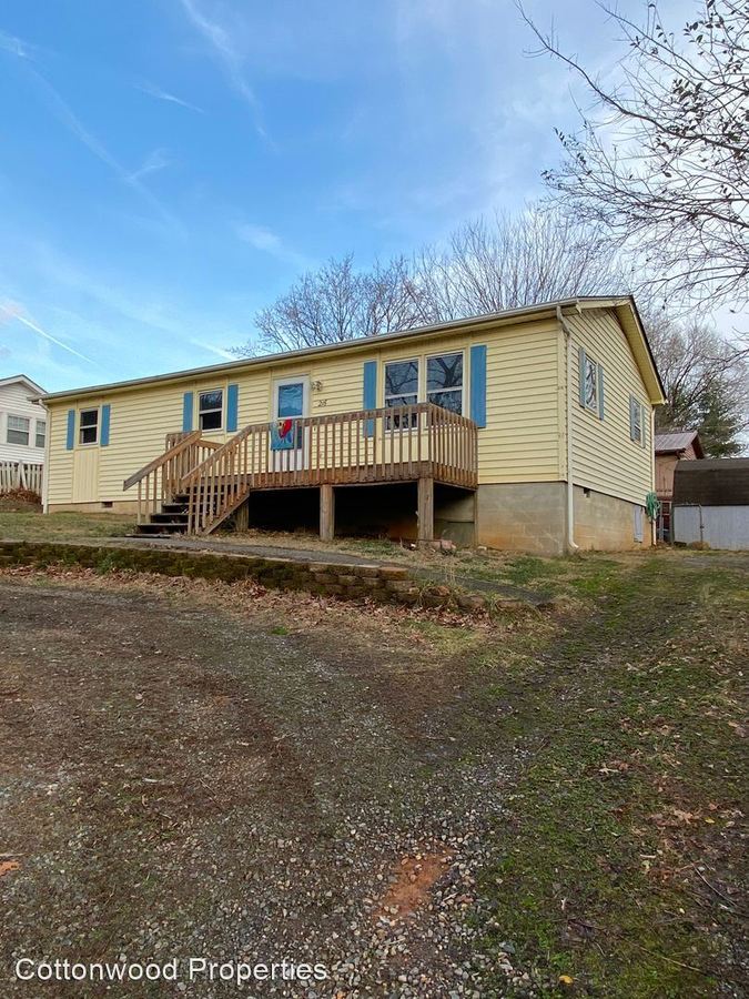 216 Wilson Ave Swannanoa, NC House for Rent