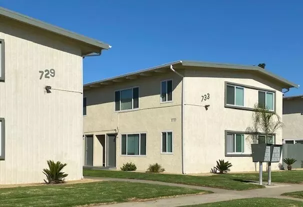 49 - Royal Pines Llc Apartment for rent in Lompoc, CA