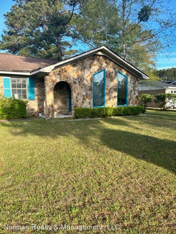 1111 Chestnut Ln Hinesville, GA House for Rent Rentable