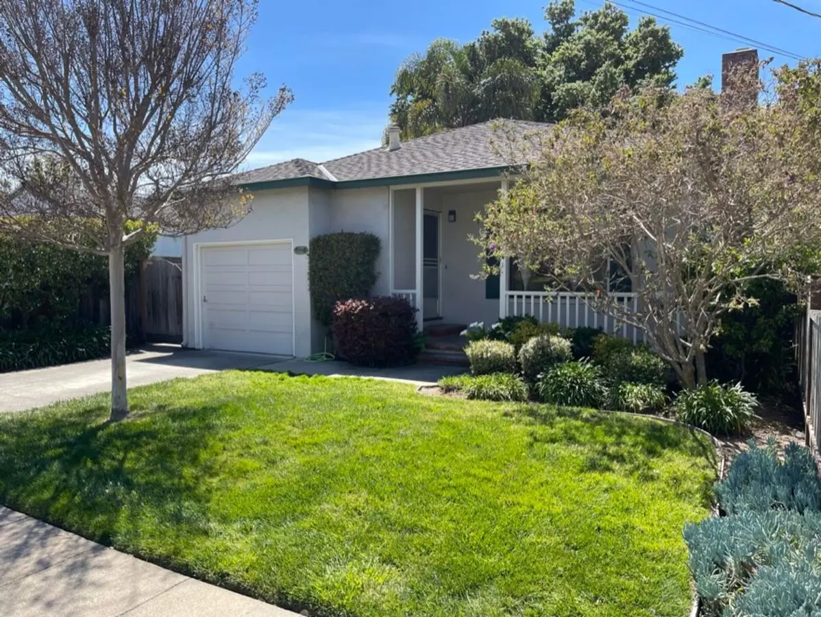 3bd 1 Ba Home In San Carlos With Large Backyard! House for rent in San Carlos, CA