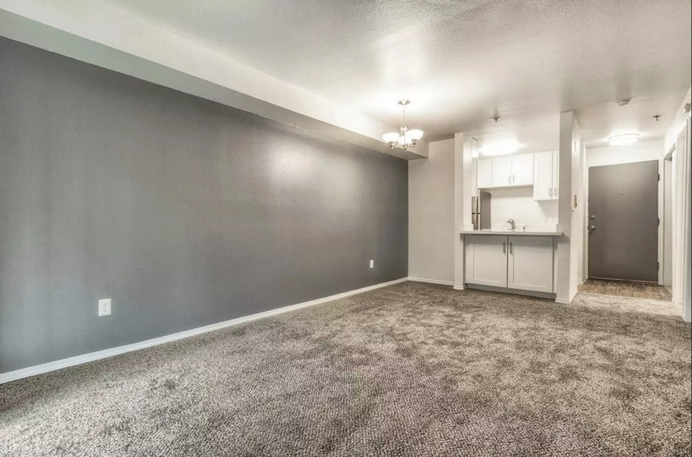 Top Floor 1 Bedroom 1 Bath Unit In Federal Way Apartment for rent in Federal Way, WA