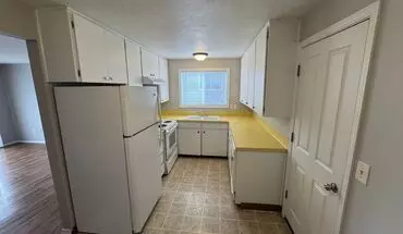 2 of 13 Debbie Way Apartment for rent in Salem, OR