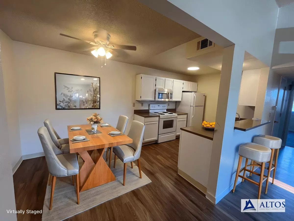 ** Move In Special ** 2 Bed 1 Bath Washer/dryer In Unit! Apartment for rent in Aurora, CO