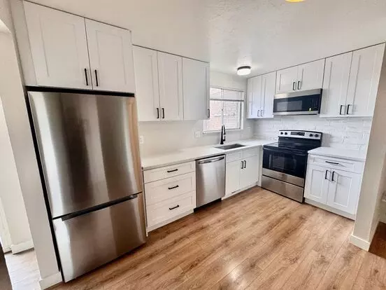 Beautifully Renovated Townhome In Coumbine – Move-in Ready! Apartment for rent in Littleton, CO