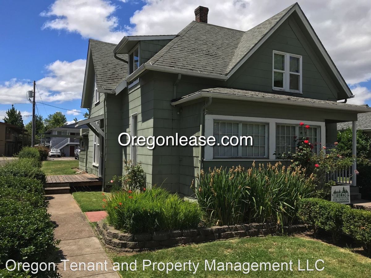 1630 Patterson Apartment for rent in Eugene, OR